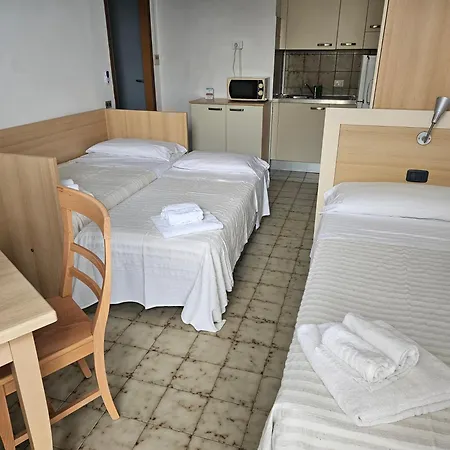 & Stella Maris Szálloda 3*