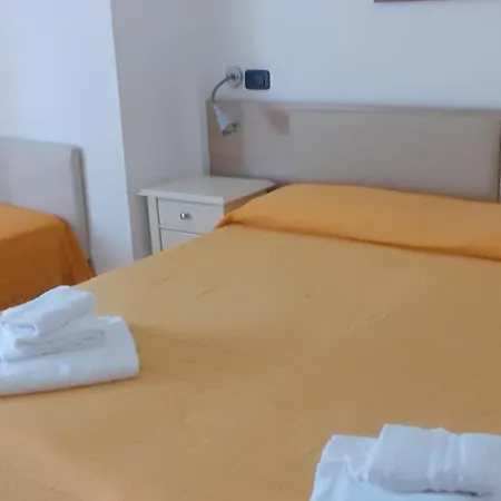 & Stella Maris Szálloda 3*